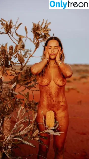 Comfortableinmyskin nude photo #0011 (Ellie / comfortableinmyskin_)