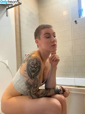 Comicbookgirl19 / DanikaXIX / pirateflagnislandgirl nude photo #1062