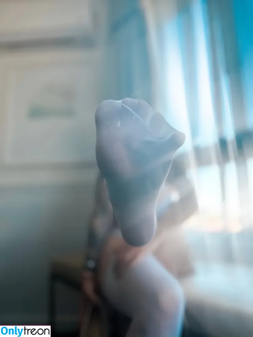 Comicbookgirl19 nude photo #1000 (DanikaXIX / pirateflagnislandgirl)