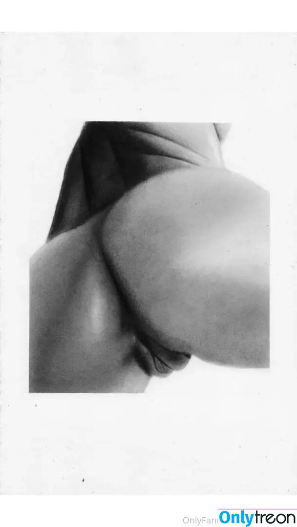 complexricki nude photo #0007 (complex.ricki)