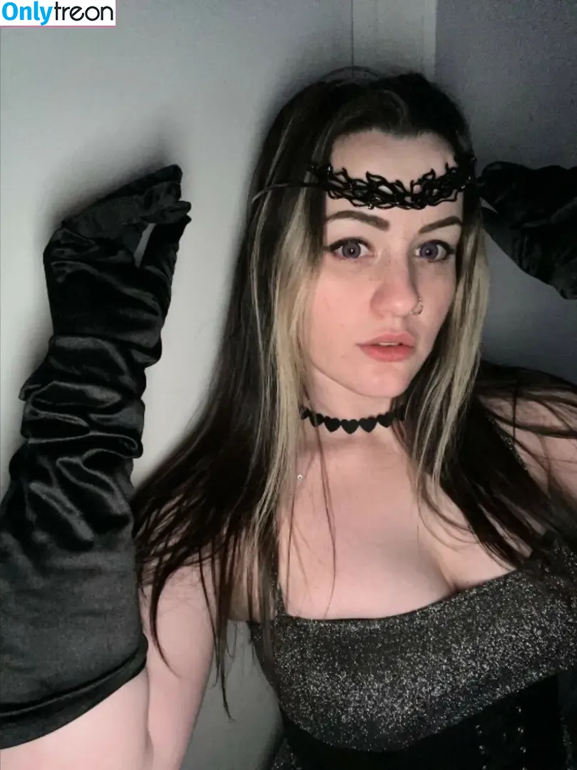 ConcealedBones nude photo #0292 (ConcealedBones)