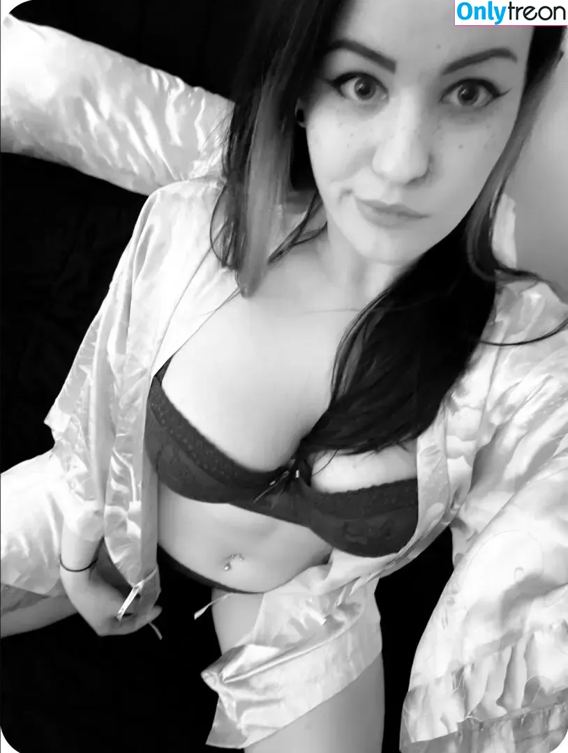 ConcealedBones голая photo #0308 (ConcealedBones)