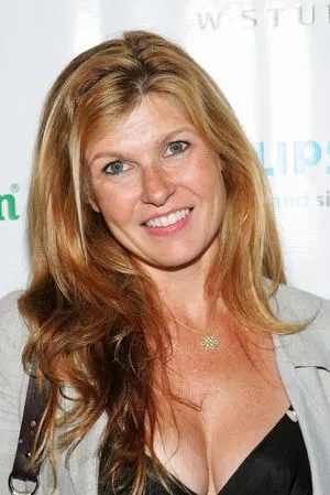 Connie Britton / conniebritton / simonbritton фото голая #0004