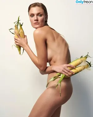 Constance Jablonski / constancejablonski nude photo #0037