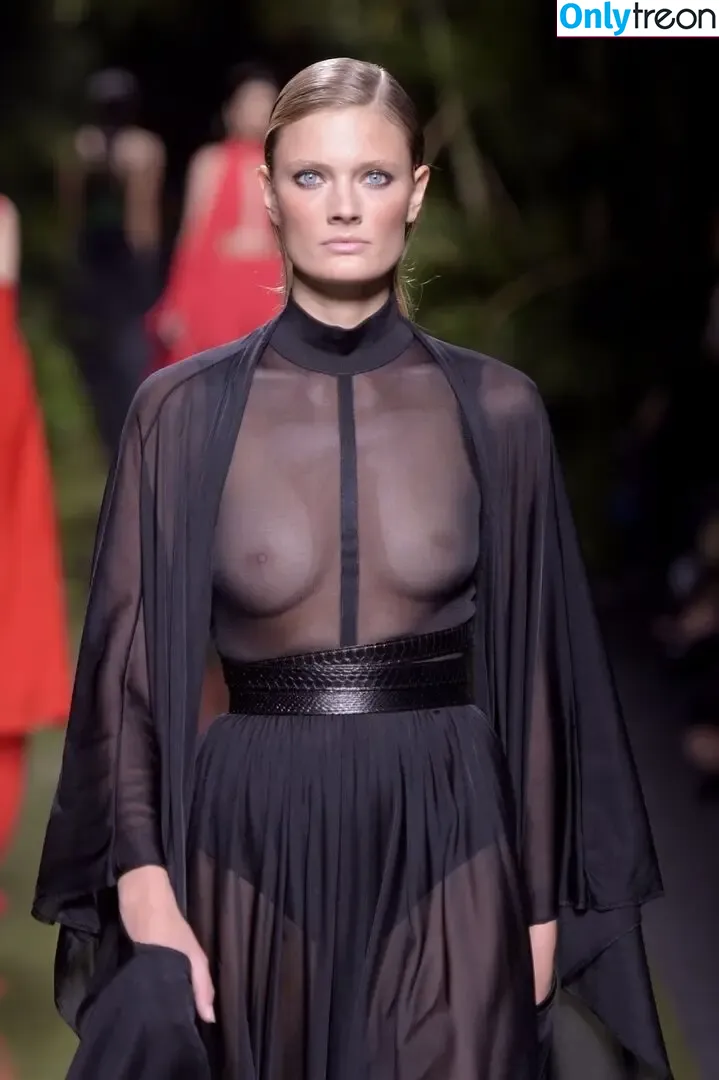 Constance Jablonski nude photo #0033 (constancejablonski)