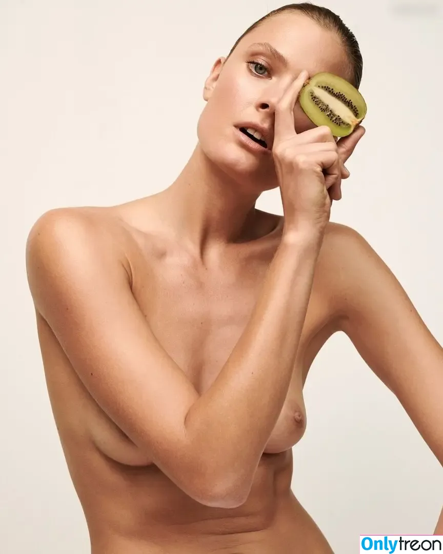 Constance Jablonski nude photo #0047 (constancejablonski)
