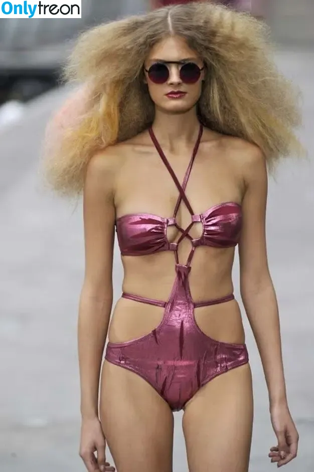 Constance Jablonski nude photo #0074 (constancejablonski)