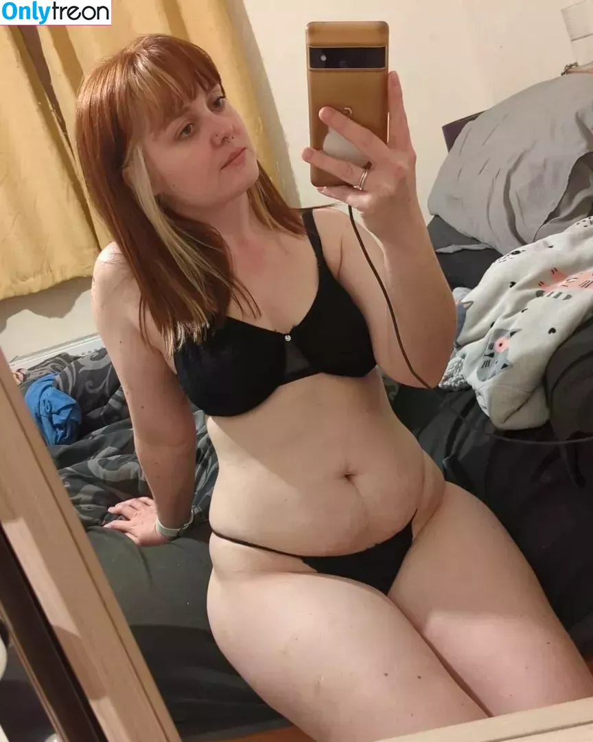constanceflame nude photo #0038 (girlnxtdoorconnie)