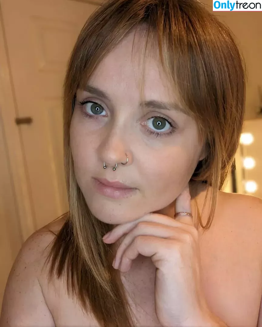 constanceflame nude photo #0061 (girlnxtdoorconnie)