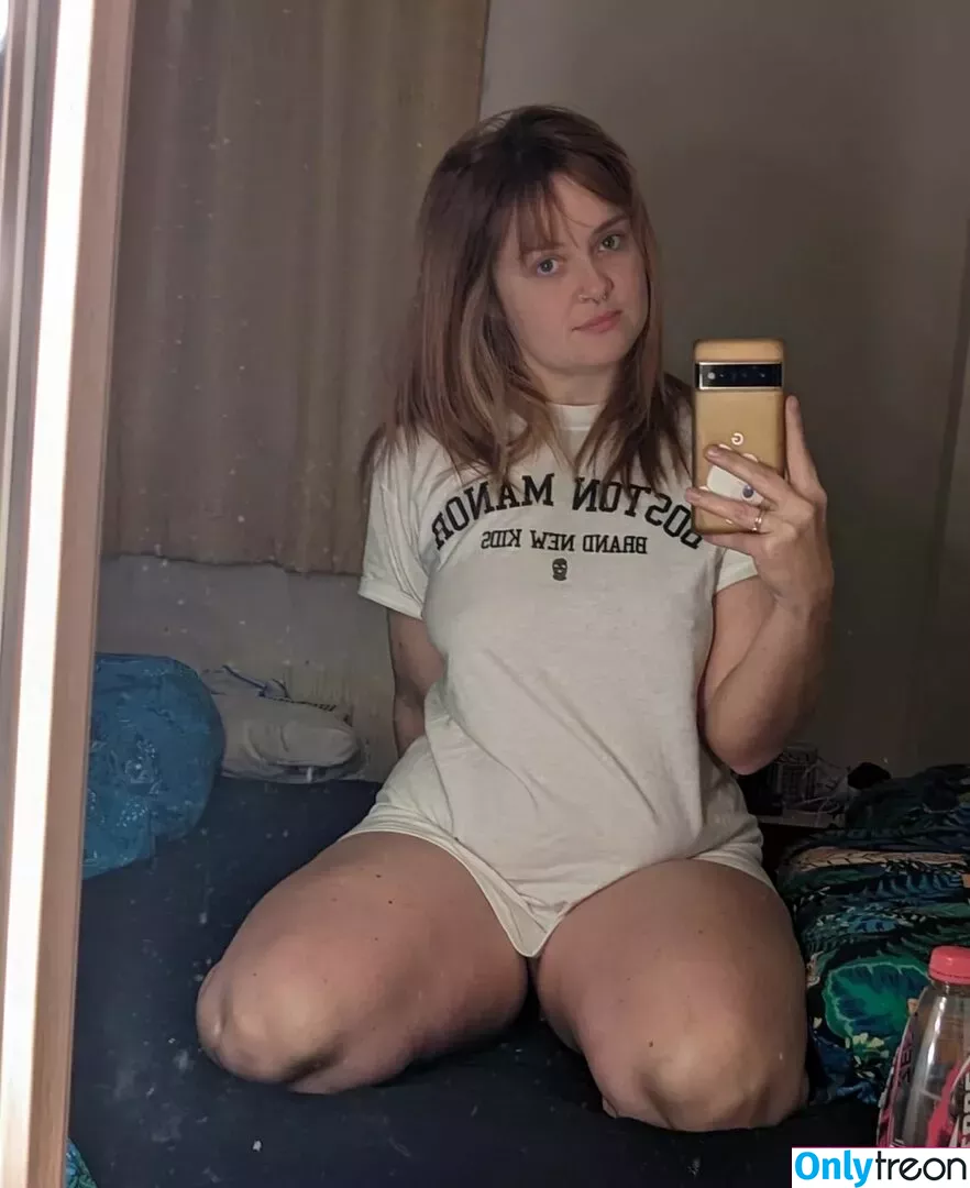 constanceflame nude photo #0076 (girlnxtdoorconnie)