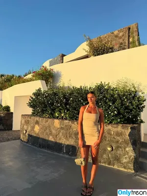 Constanza Cerúndolo / francerundolo nude photo #0217