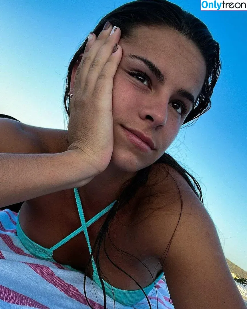 Constanza Cerúndolo nude photo #0002 (francerundolo)