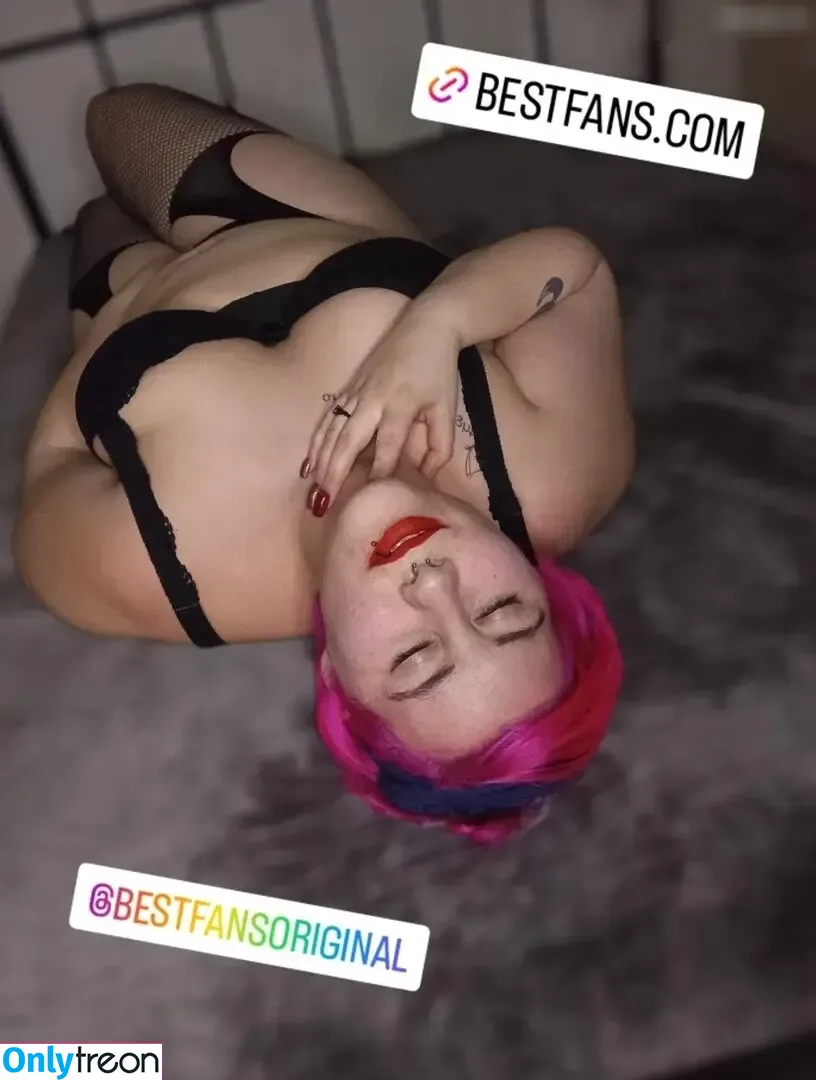 Content von PinkeZuckerpuppe? nude photo #0002 (Content von PinkeZuckerpuppe?)