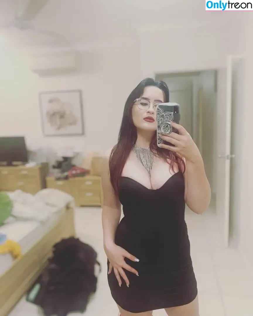 Controversial Thot nude photo #0020 (steffi_turn / steffiturn)