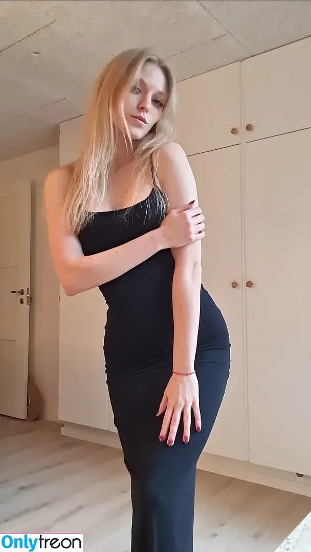 Copykat_ nude photo #0216 (Itsyourkatrine / gingerasmr)