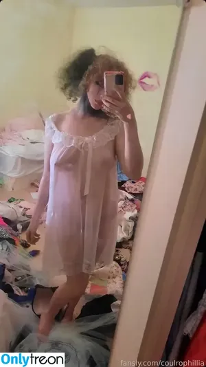 Coulrophilia / coulrophillia / lulu nude photo #0031