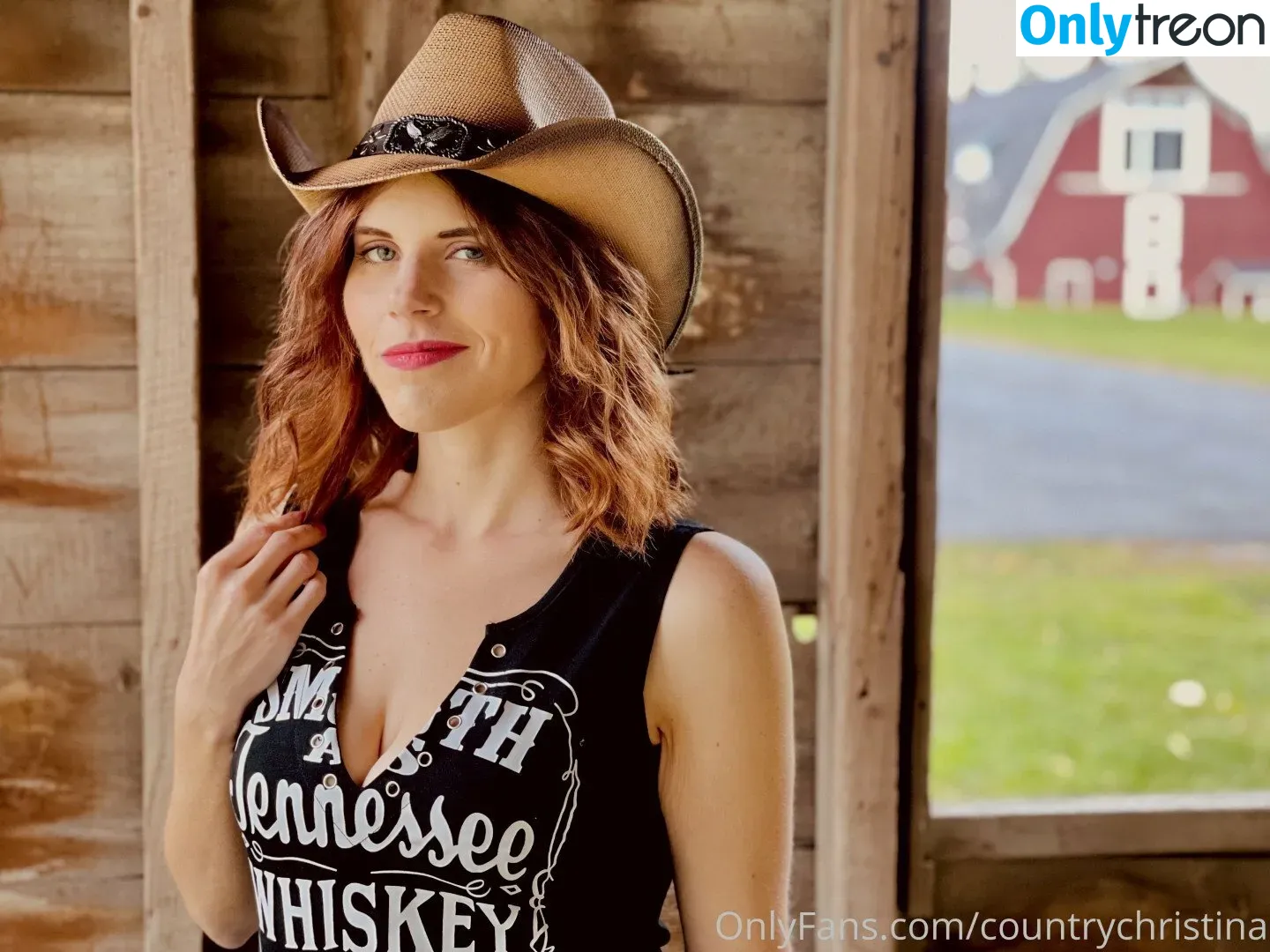 Country Christina голая photo #0086 (DoesCountry / countrychristina / countrychristinaofficial)