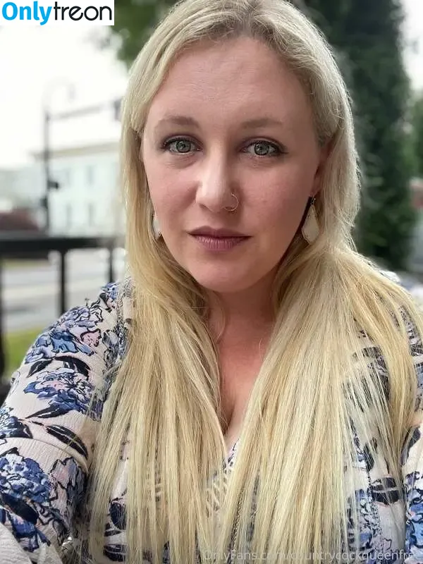 Country Cock Queen голая photo #0008 (bridget_bozeman69 / countrycockqueen)
