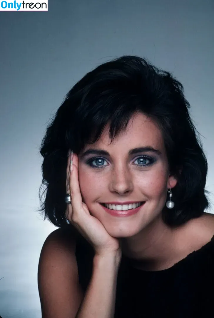 Courtney Cox голая photo #0116 (courteneycoxofficial / courtne81211028)