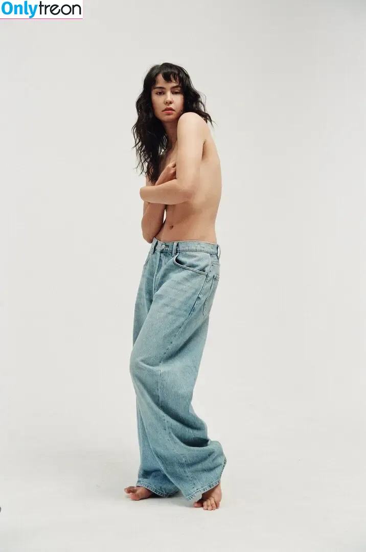 Courtney Eaton голая photo #0056 (courtneyeaton)