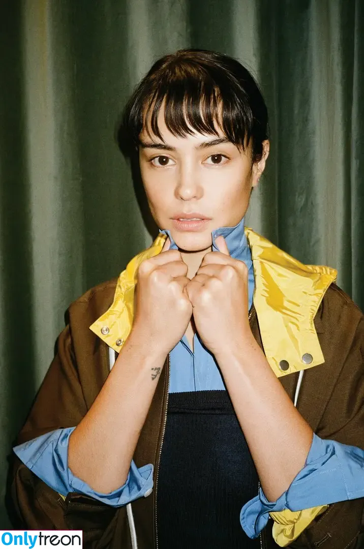 Courtney Eaton голая photo #0057 (courtneyeaton)