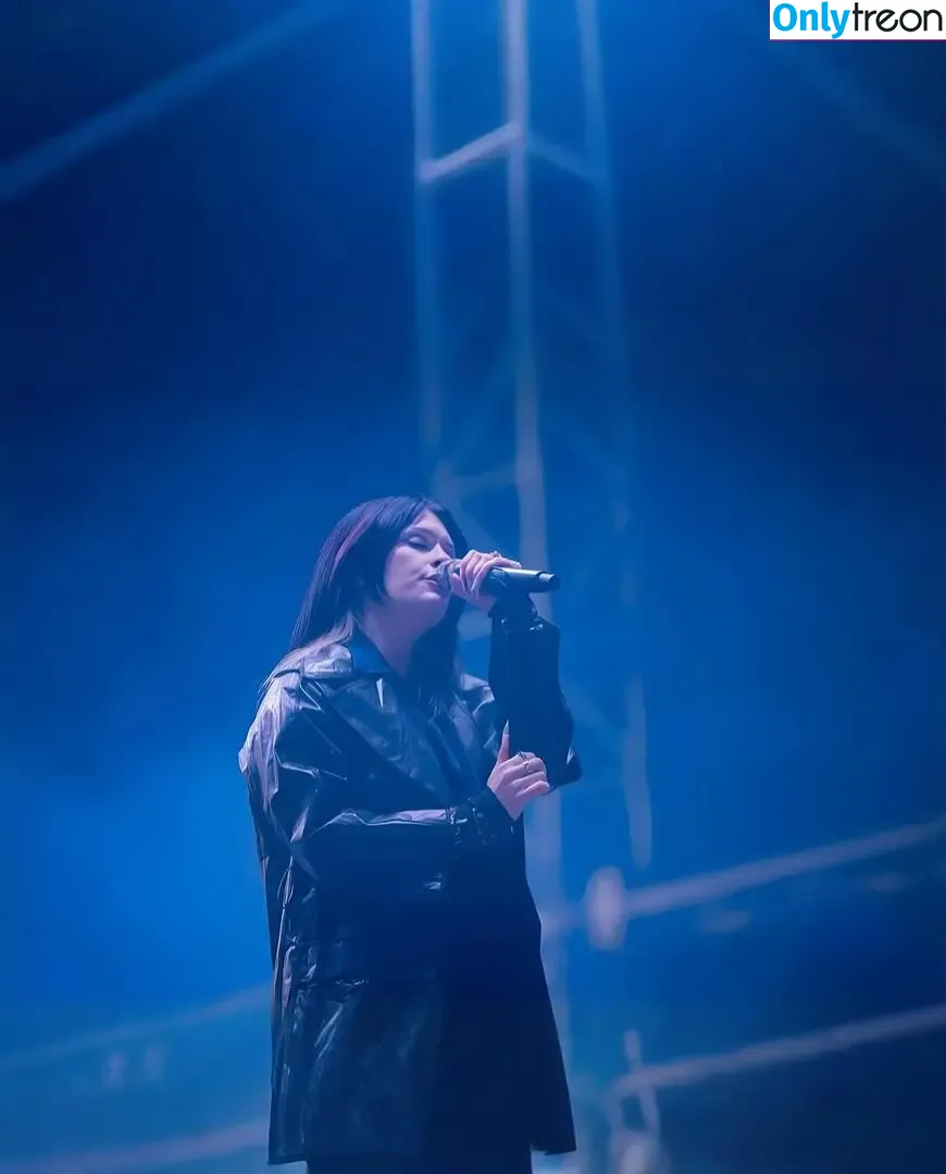 Courtney LaPlante голая photo #0405 (Spiritbox Singer / courtneylaplante)