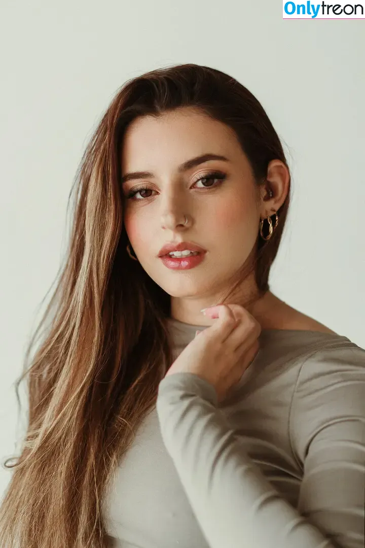 Courtney Miller голая photo #0603 (co_mill / typicalvlogs)