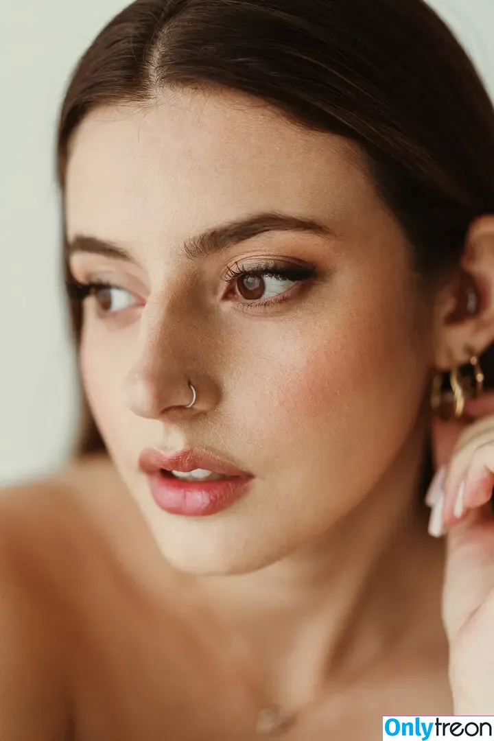 Courtney Miller голая photo #0606 (co_mill / typicalvlogs)