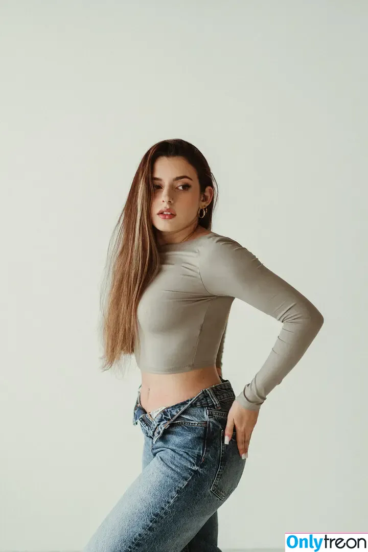 Courtney Miller голая photo #0610 (co_mill / typicalvlogs)