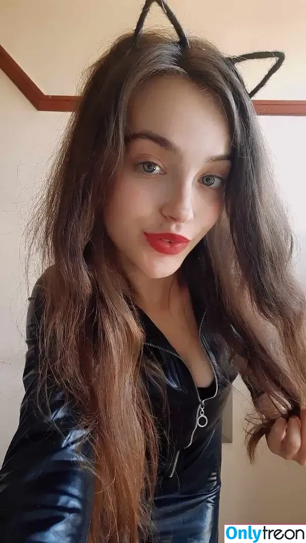 CrazyLittleJazzy nude photo #0011 (CrazyLittleJazzy)