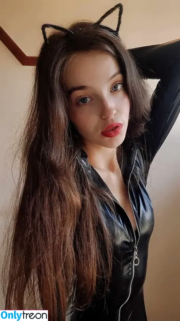 CrazyLittleJazzy nude photo #0013 (CrazyLittleJazzy)