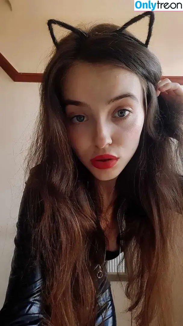 CrazyLittleJazzy nude photo #0014 (CrazyLittleJazzy)