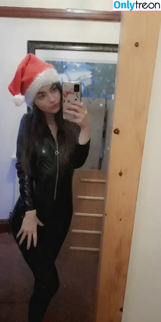CrazyLittleJazzy nude photo #0021 (CrazyLittleJazzy)