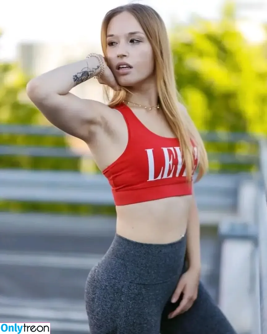 crazzyjazzy nude photo #0054 (_crazzyjazzy_)