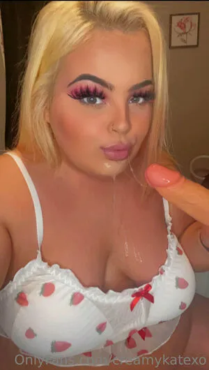 creamykatexo / lacremeyolo nude photo #0060