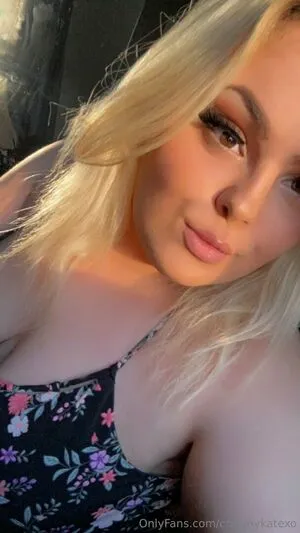 creamykatexo / lacremeyolo nude photo #0147