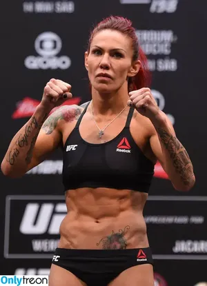 Cris Cyborg / MMA Fighter / criscyborg nude photo #0033