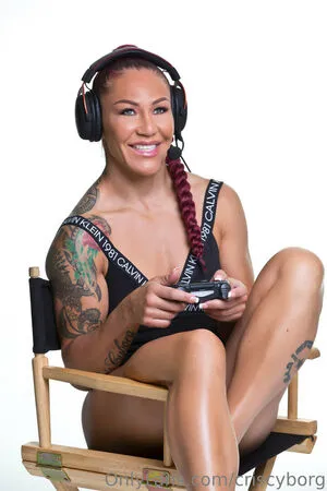 criscyborg фото голая #0057