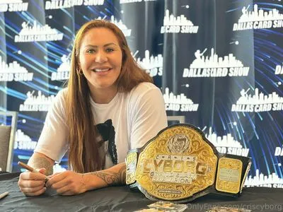 criscyborg фото голая #0097