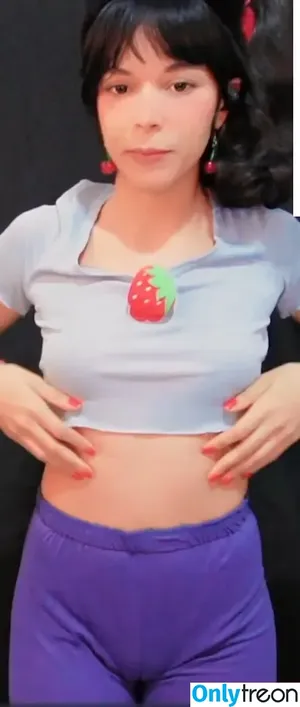 CristalU__U / Florzinha / KittyShady / cristal__aguirre / cristalaguirre nude photo #0003