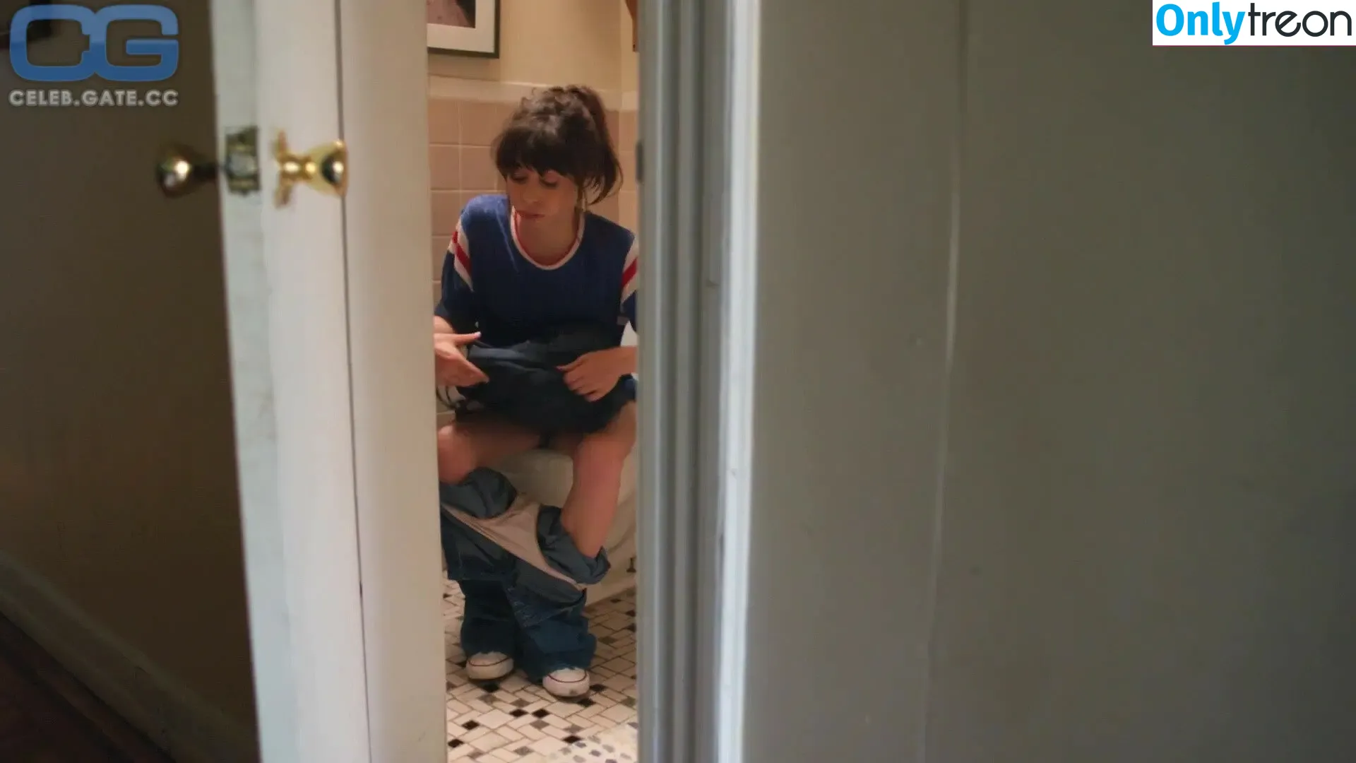 Cristin Milioti nude photo #0224 (cristinmilioti)
