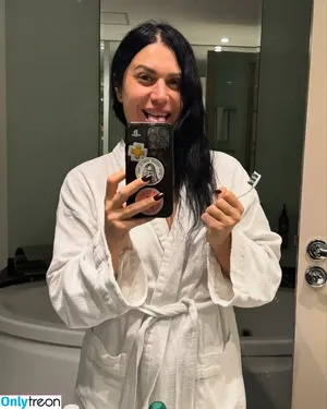 Cristina Scabbia / cristinascabbia nude photo #0018