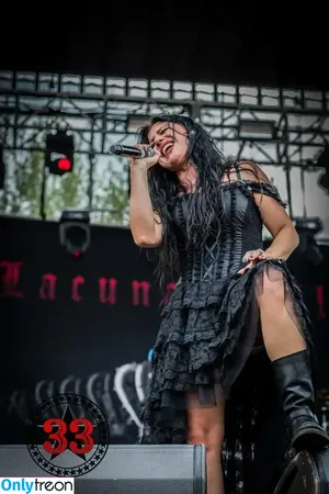 Cristina Scabbia / cristinascabbia фото голая #0034