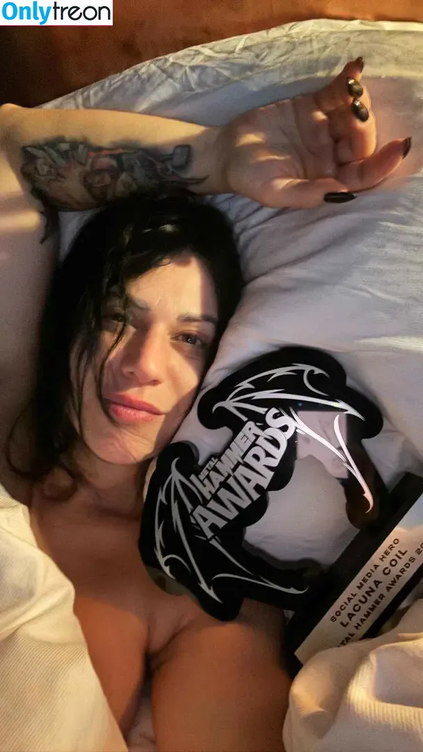 Cristina Scabbia nude photo #0026 (cristinascabbia)