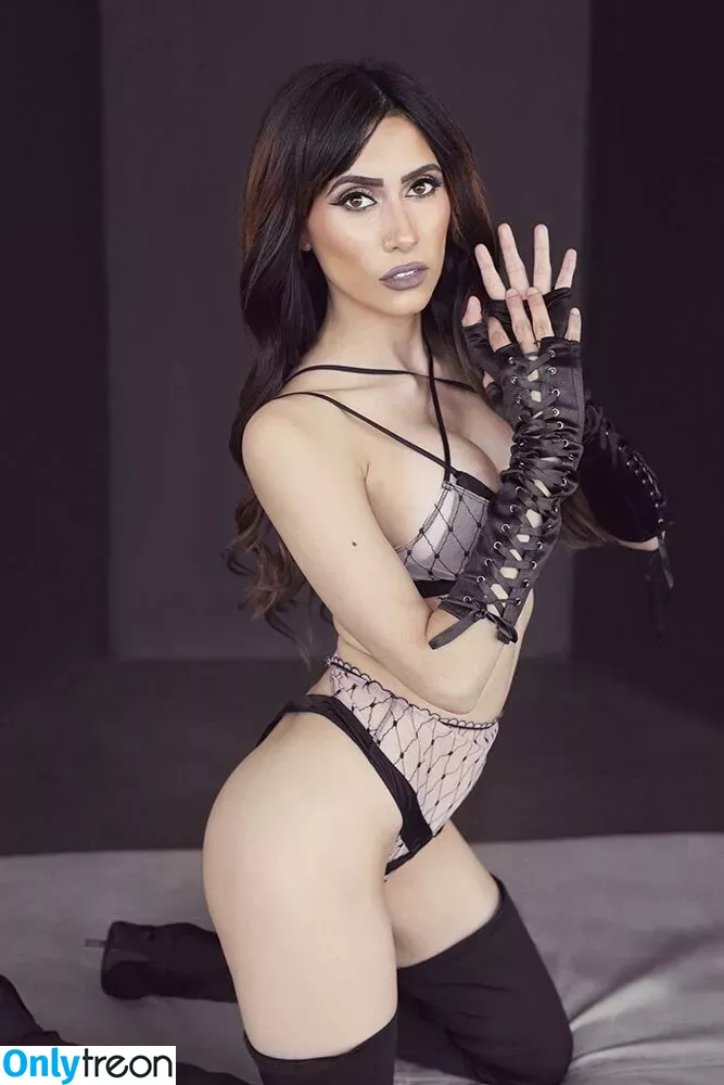 Cristina Valenzuela nude photo #0087 (Vee / cristinavox)
