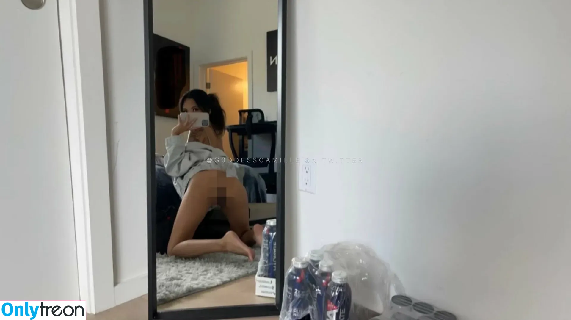 Crybabyiris nude photo #0017 (crybxbybri / tequiris)