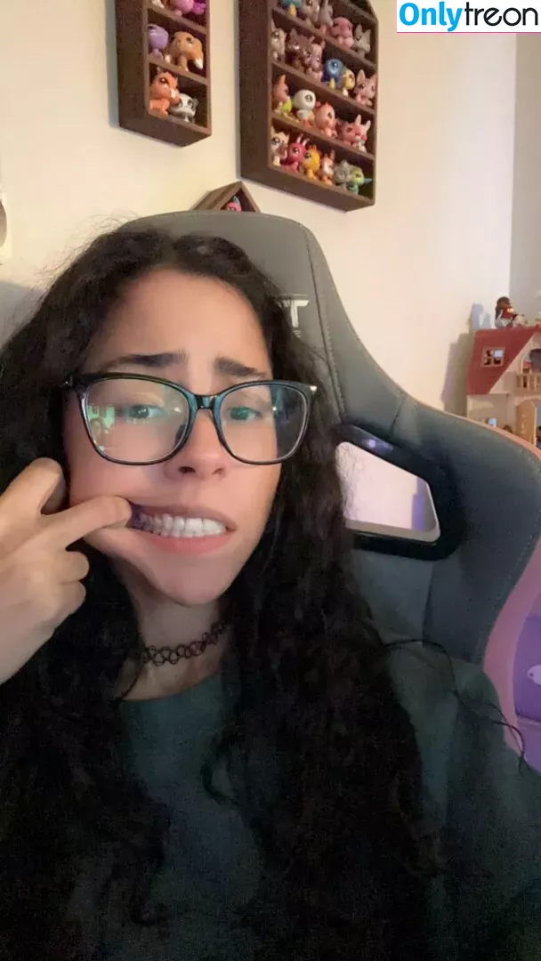 Crybabysmallfry nude photo #0011 (notasexworker_ / smallfrycrybaby)