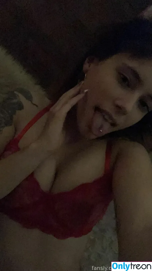 Crybabyx0 nude photo #0061 (Crybabyx0)