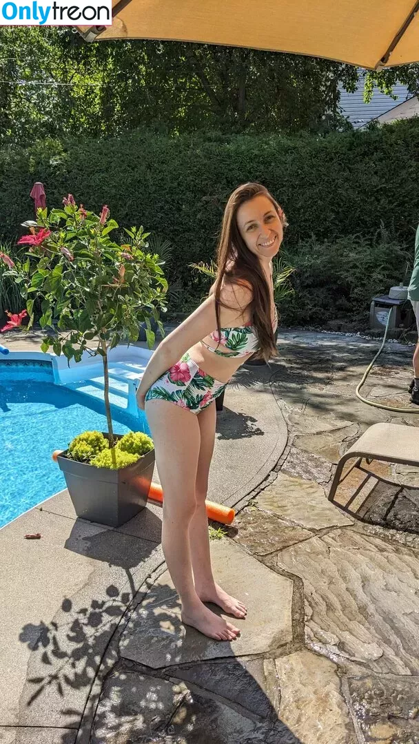 CrystAAHHL nude photo #0017 (ocrystaahhl)