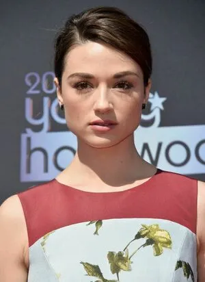 Crystal Reed / crystalmreed / crystalreed2 фото голая #0005